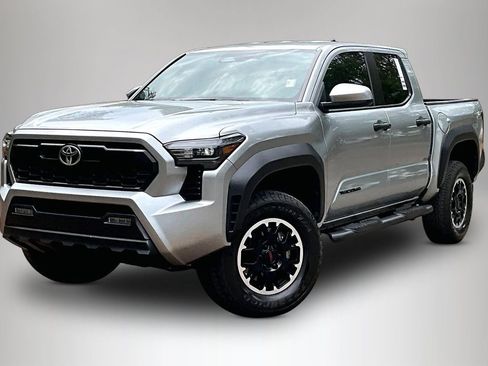 Used 2024 Toyota Tacoma TRD Off-Road AWD/4WD image 1