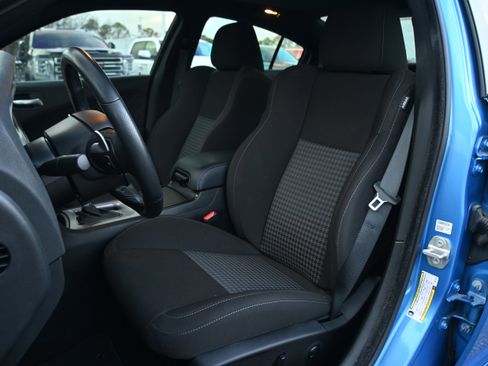 Used 2023 Dodge Charger R/T w/ Blacktop Package image 7