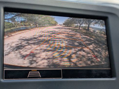 Used 2023 Chevrolet Equinox LT image 28