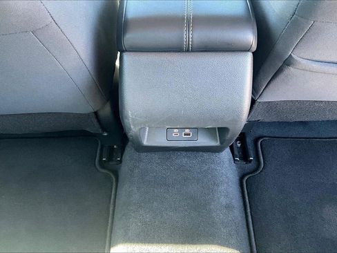 Used 2025 Nissan Altima 2.5 SV image 10