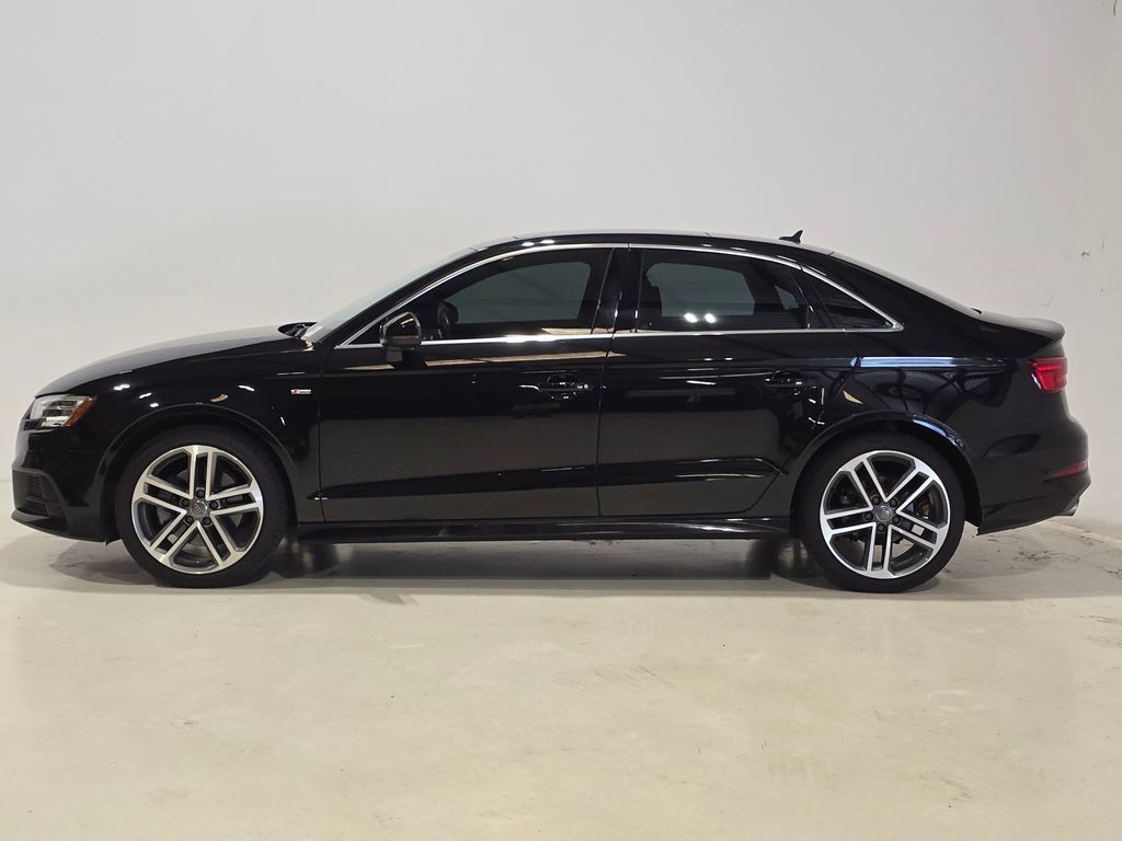 Used 2018 Audi A3 2.0T Premium Plus w/ Premium Plus Package FWD image 3