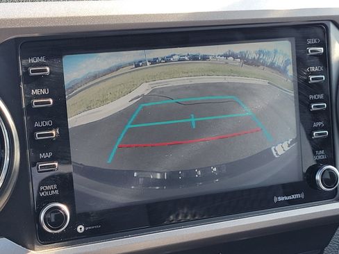 Used 2020 Toyota Tacoma SR5 image 21