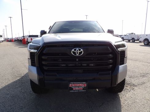 Used 2023 Toyota Tundra SR w/ SR Tow Package image 12
