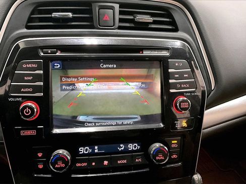 Used 2016 Nissan Maxima SR image 14