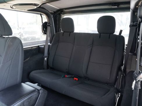 Used 2021 Jeep Wrangler Sport image 22