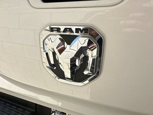 Used 2022 RAM 1500 Big Horn RWD image 5