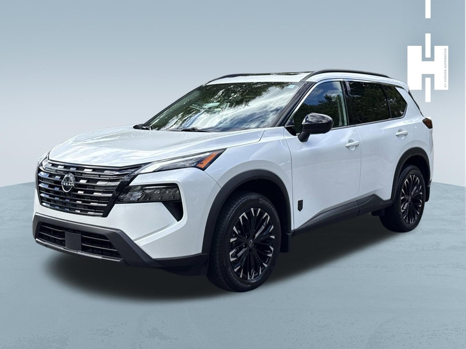 Used 2026 Nissan Rogue Dark Armor FWD image 3