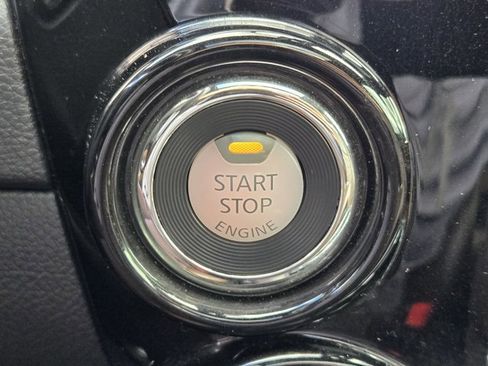 Used 2024 Nissan Titan Platinum Reserve w/ Moonroof Package image 19