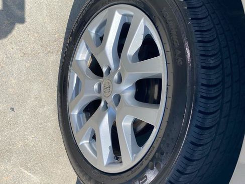 Used 2012 Nissan Rogue SL AWD/4WD image 10