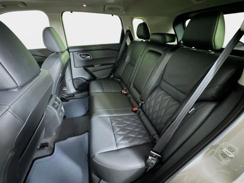 New 2026 Nissan Rogue Platinum AWD/4WD image 23