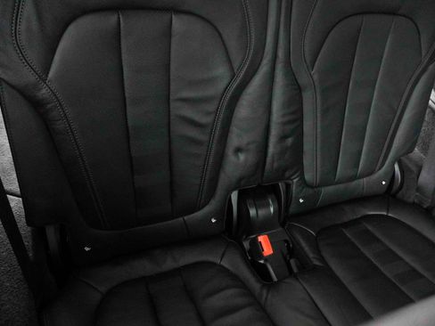 Certified 2022 BMW X7 xDrive40i w/ Premium Package image 38