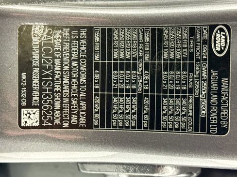 Used 2025 Land Rover Discovery Sport S AWD/4WD image 33