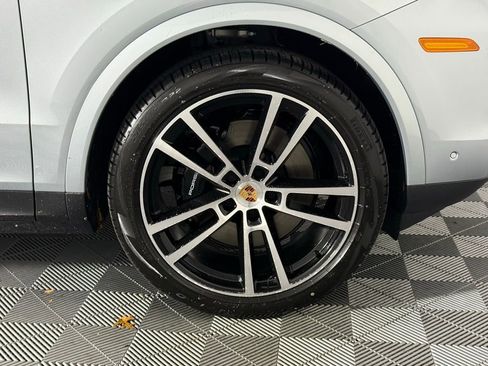 New 2026 Porsche Cayenne Coupe image 14
