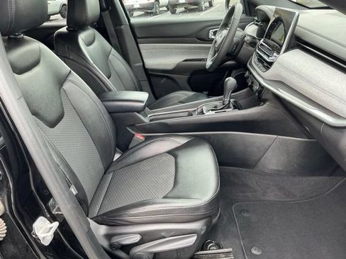 Used 2024 Jeep Compass Latitude AWD/4WD image 20