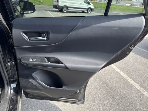 Used 2023 Toyota Venza Nightshade image 16