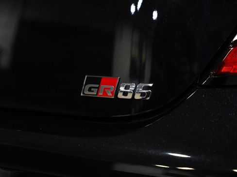 Used 2026 Toyota GR86 RWD image 11