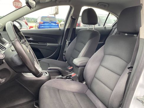 Used 2014 Chevrolet Cruze LT FWD image 12