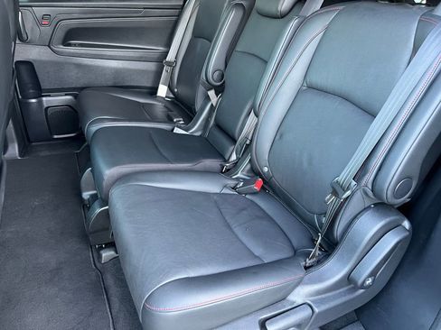 Used 2025 Honda Odyssey Sport-L image 12