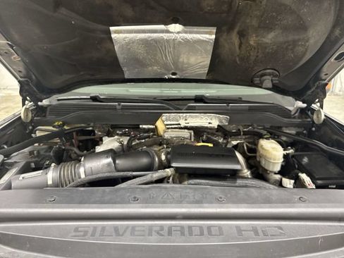 Used 2019 Chevrolet Silverado 2500 LT AWD/4WD image 28