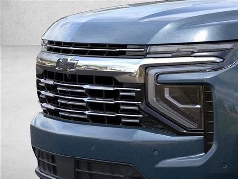 New 2026 Chevrolet Suburban Premier image 13