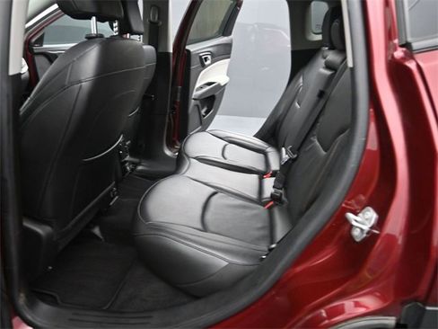 Used 2022 Jeep Compass Limited image 13