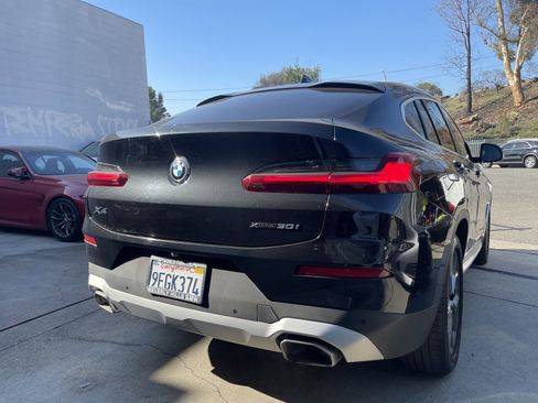 Used 2023 BMW X4 xDrive30i w/ Premium Package image 2