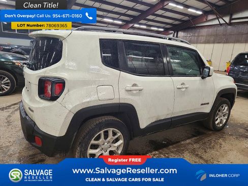 Used 2018 Jeep Renegade Latitude w/ Cold Weather Group image 4