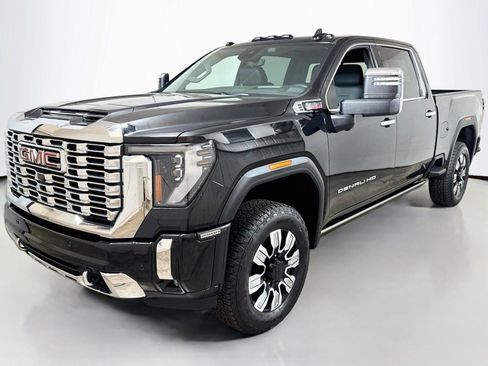 Certified 2026 GMC Sierra 2500 Denali w/ Denali Reserve Package AWD/4WD image 1