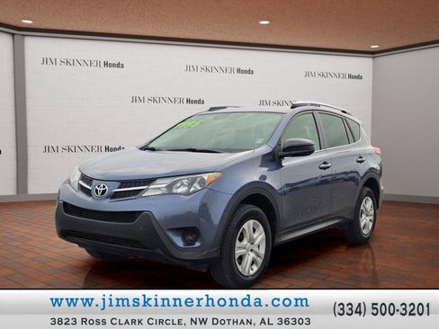 Used 2014 Toyota RAV4 LE image 1