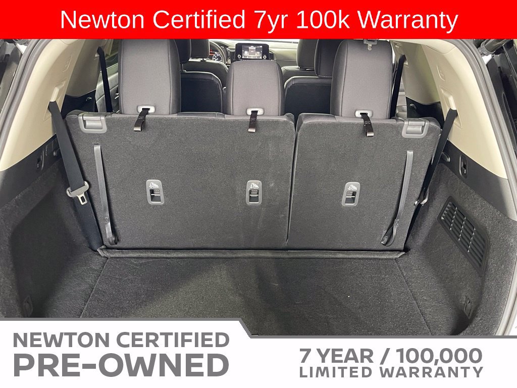 Used 2025 Nissan Pathfinder SV w/ SV Premium Package FWD image 25