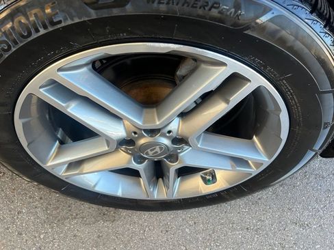 Used 2018 Hyundai Santa Fe AWD image 44