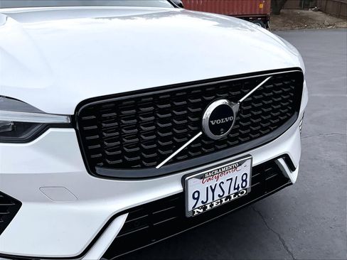 Used 2024 Volvo XC60 T8 Plus w/ Protection Package Premier AWD/4WD image 33