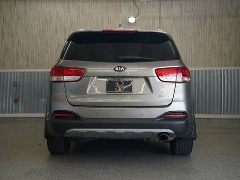 Used 2016 Kia Sorento EX AWD/4WD image 8