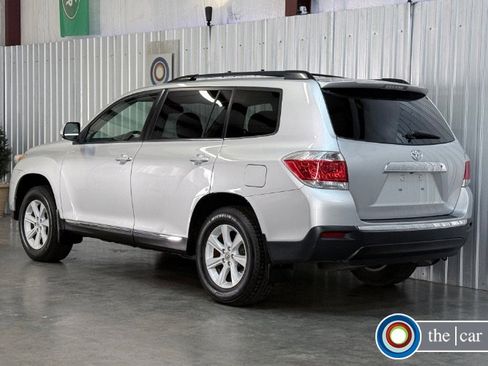 Used 2013 Toyota Highlander SE image 6