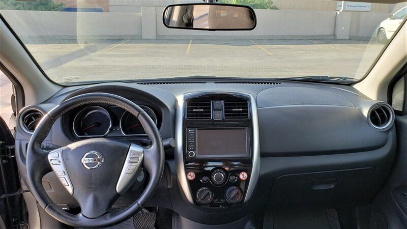 Used 2018 Nissan Versa SV w/ SV Special Edition FWD image 10