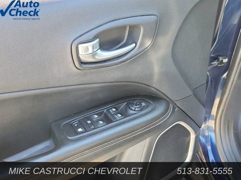 Used 2018 Jeep Compass Latitude w/ Popular Equipment Group AWD/4WD image 18