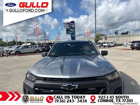 Used 2023 Chevrolet Colorado Trail Boss w/ Technology Package AWD/4WD image 2