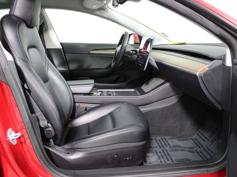 Used 2023 Tesla Model 3 Standard Range image 12