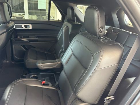 Certified 2020 Ford Explorer XLT w/ Equipment Group 202A image 26