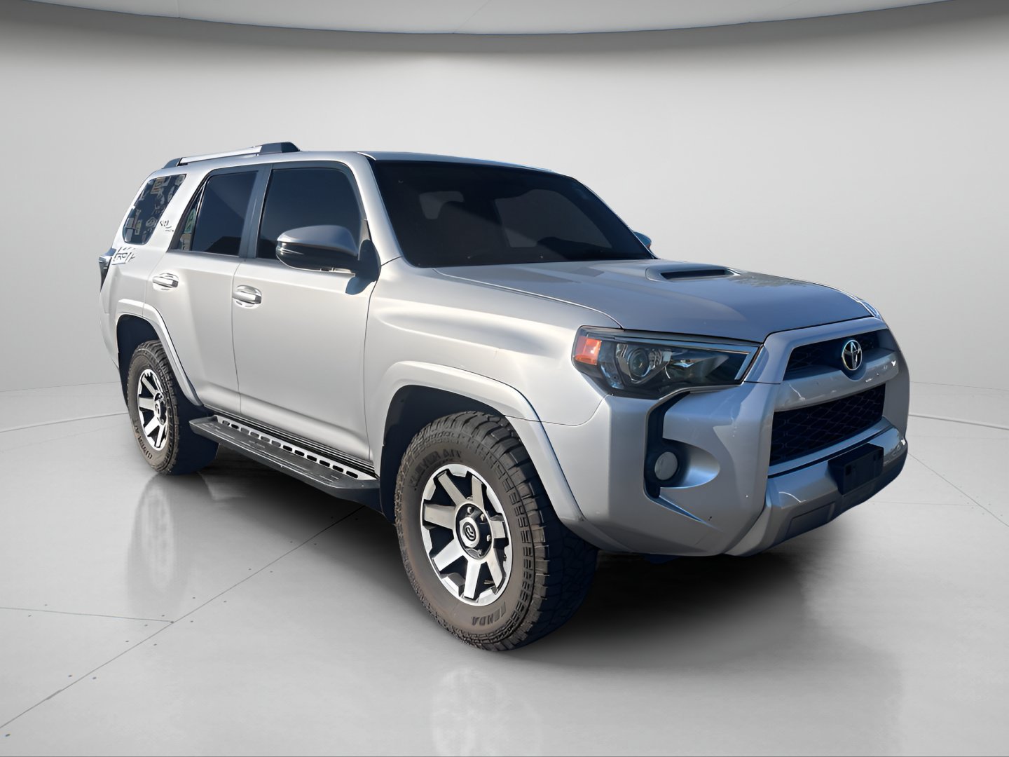 Used 2017 Toyota 4Runner TRD Off-Road Premium AWD/4WD image 3