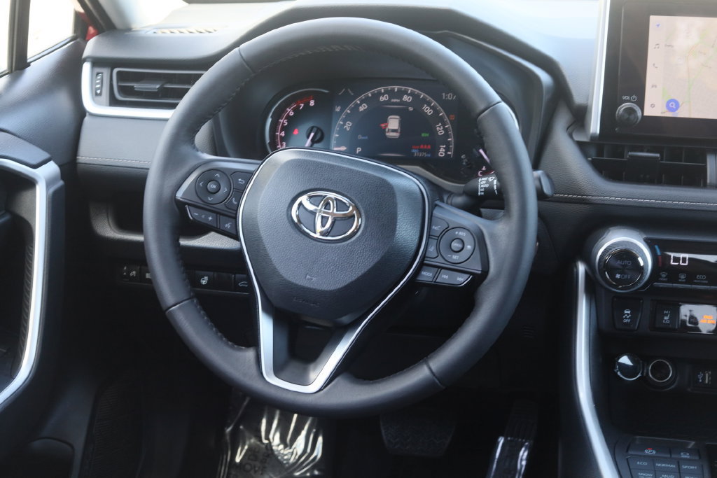 Used 2023 Toyota RAV4 XLE w/ Convenience Package AWD/4WD image 23