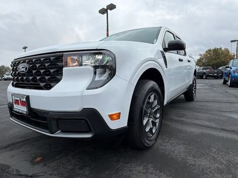 New 2025 Ford Maverick XLT image 9