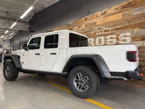 New 2026 Jeep Gladiator Mojave AWD/4WD image 24