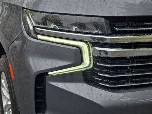 Used 2022 Chevrolet Tahoe LT w/ Luxury Package image 3