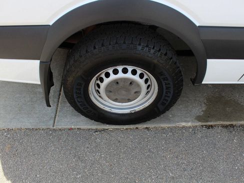 Used 2012 Mercedes-Benz Sprinter 2500 image 25