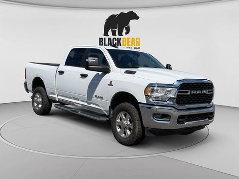 Used 2024 RAM 2500 Big Horn AWD/4WD image 1