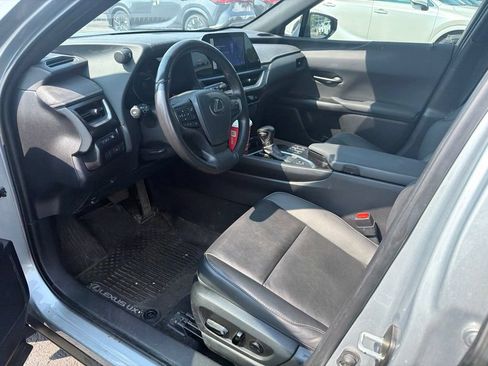 Used 2024 Lexus UX 250h F Sport AWD/4WD image 31