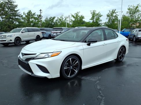 Used 2020 Toyota Camry XSE w/ Driver Assist Package FWD image 3