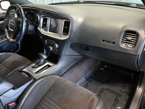 Used 2018 Dodge Charger R/T RWD image 11