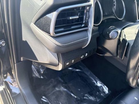 Used 2023 Toyota Camry SE FWD image 22